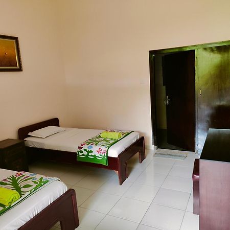 Berlian Inn Kuta Beach ภายนอก รูปภาพ